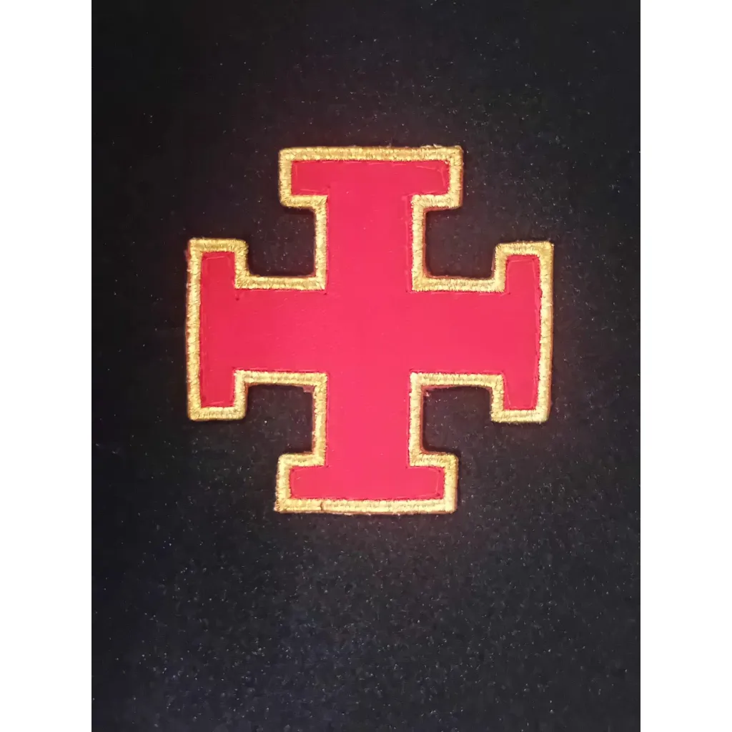 D008-B020-tablier-sautoir-maconniques-reaa-18em-chevalier-rose-croix (3)_clipped_rev_1.webp