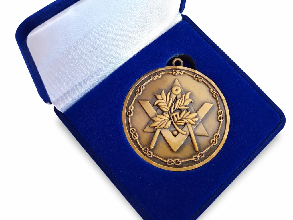 H006-medaille-honneur-bronze-decors-maconniques.webp