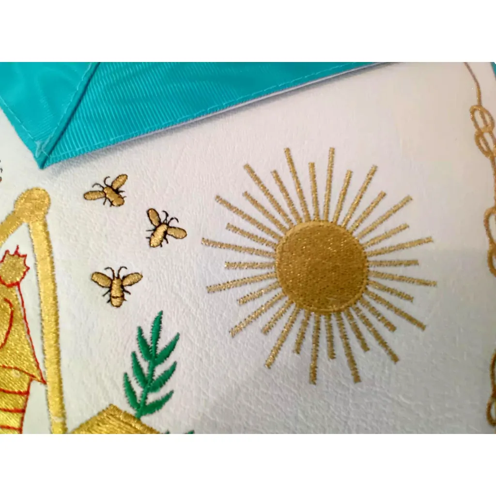 B014-tablier-venerable-maitre-rite-francais-groussier-decors-maconniques (4).webp